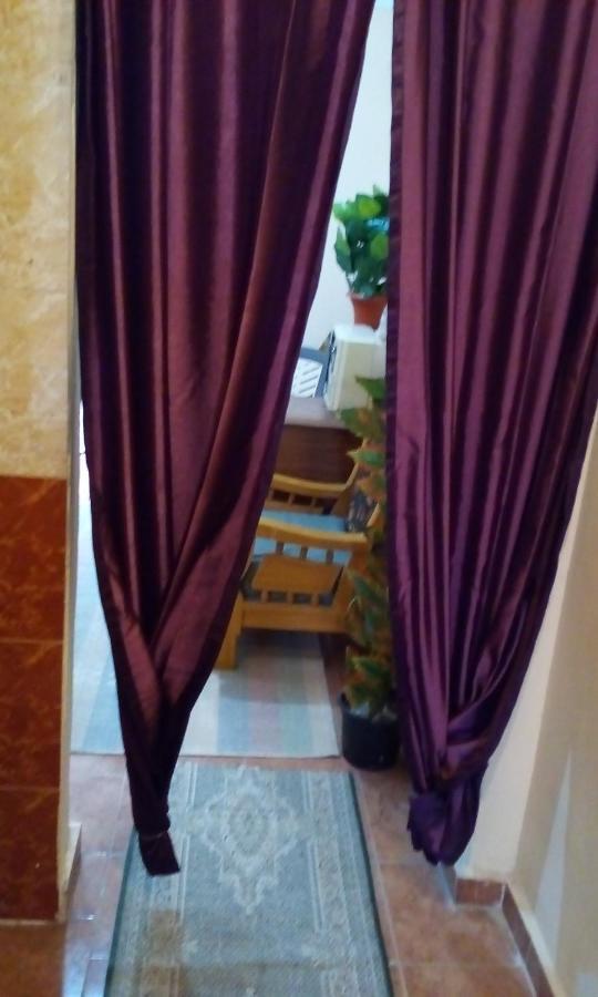 Zahrate Elfirdaos Rooms للرجال فقط アレクサンドリア エクステリア 写真